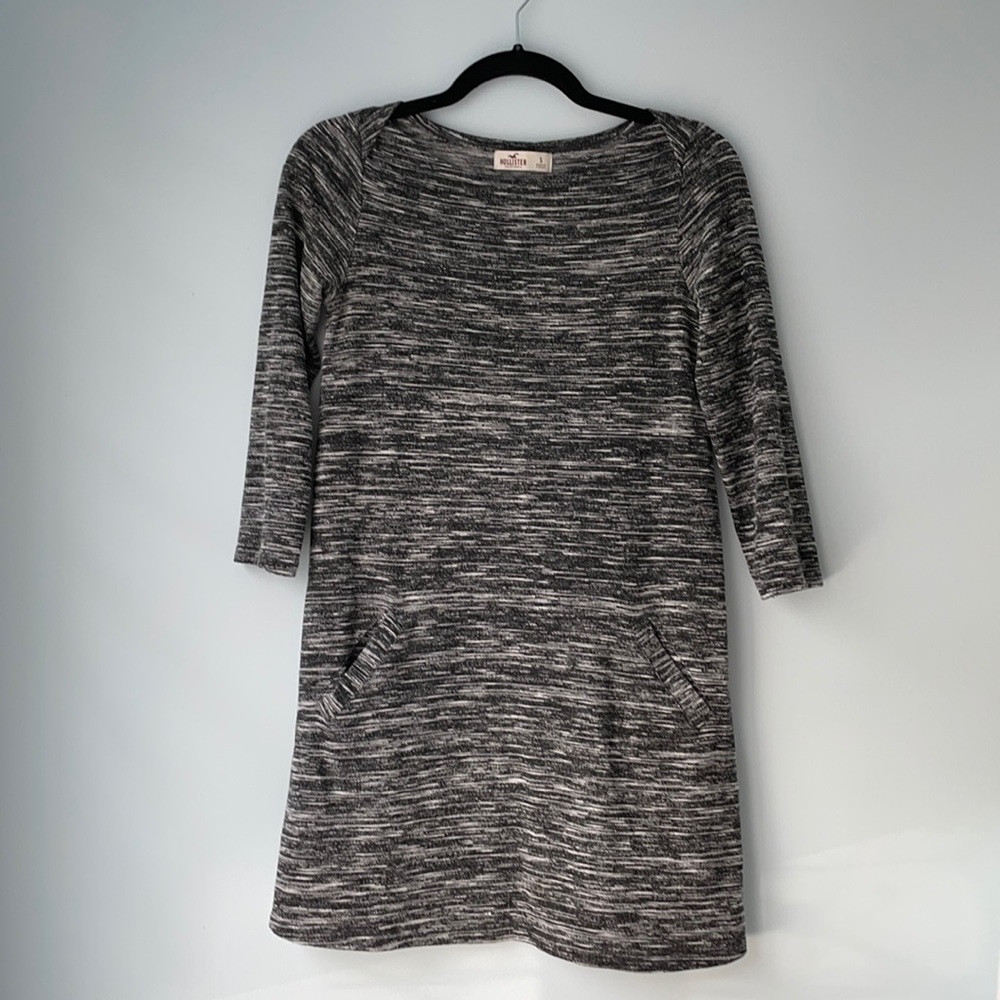 Black and white pattern mini dress